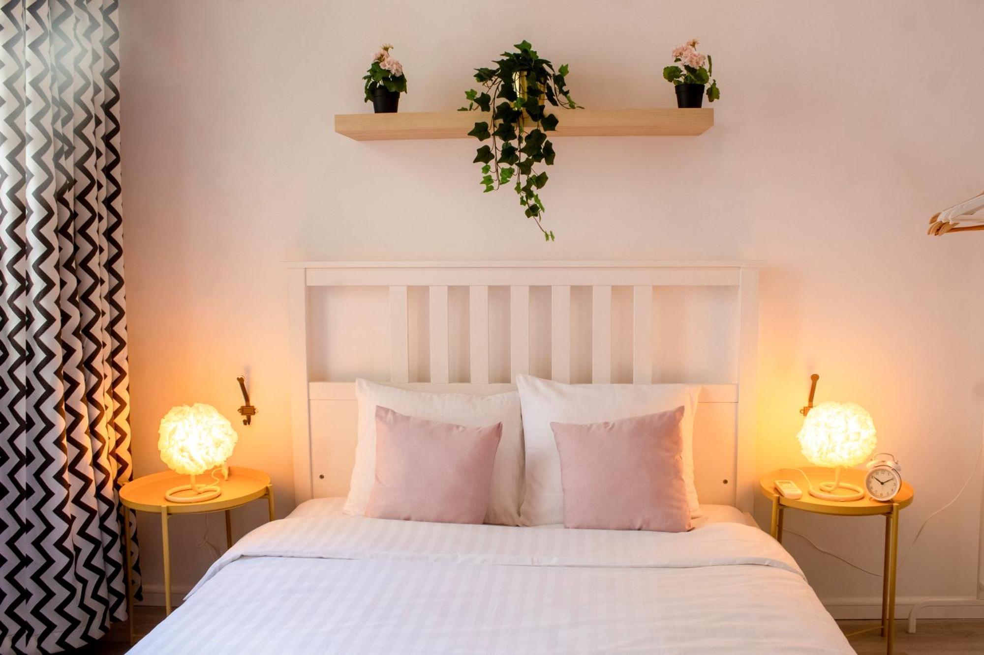 Domus Old Town Retreat Cozy & Central Букурещ Екстериор снимка