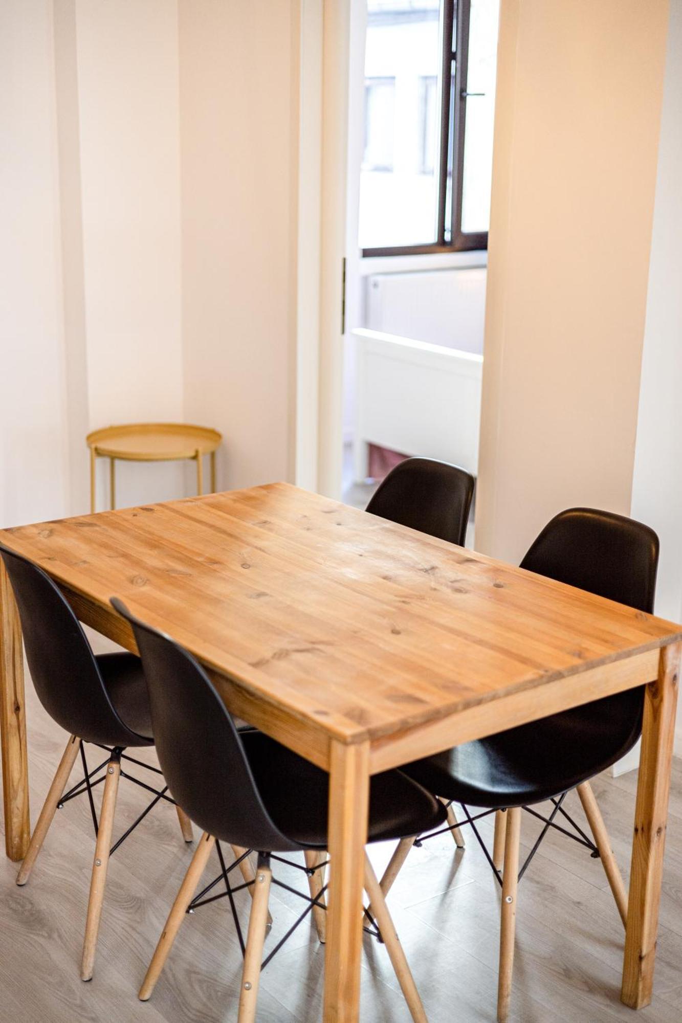 Domus Old Town Retreat Cozy & Central Букурещ Екстериор снимка